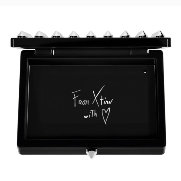 Christian Louboutin Studded Makeup Case | Includes Refillable Eyeshadow Palette - Picture 4 of 6